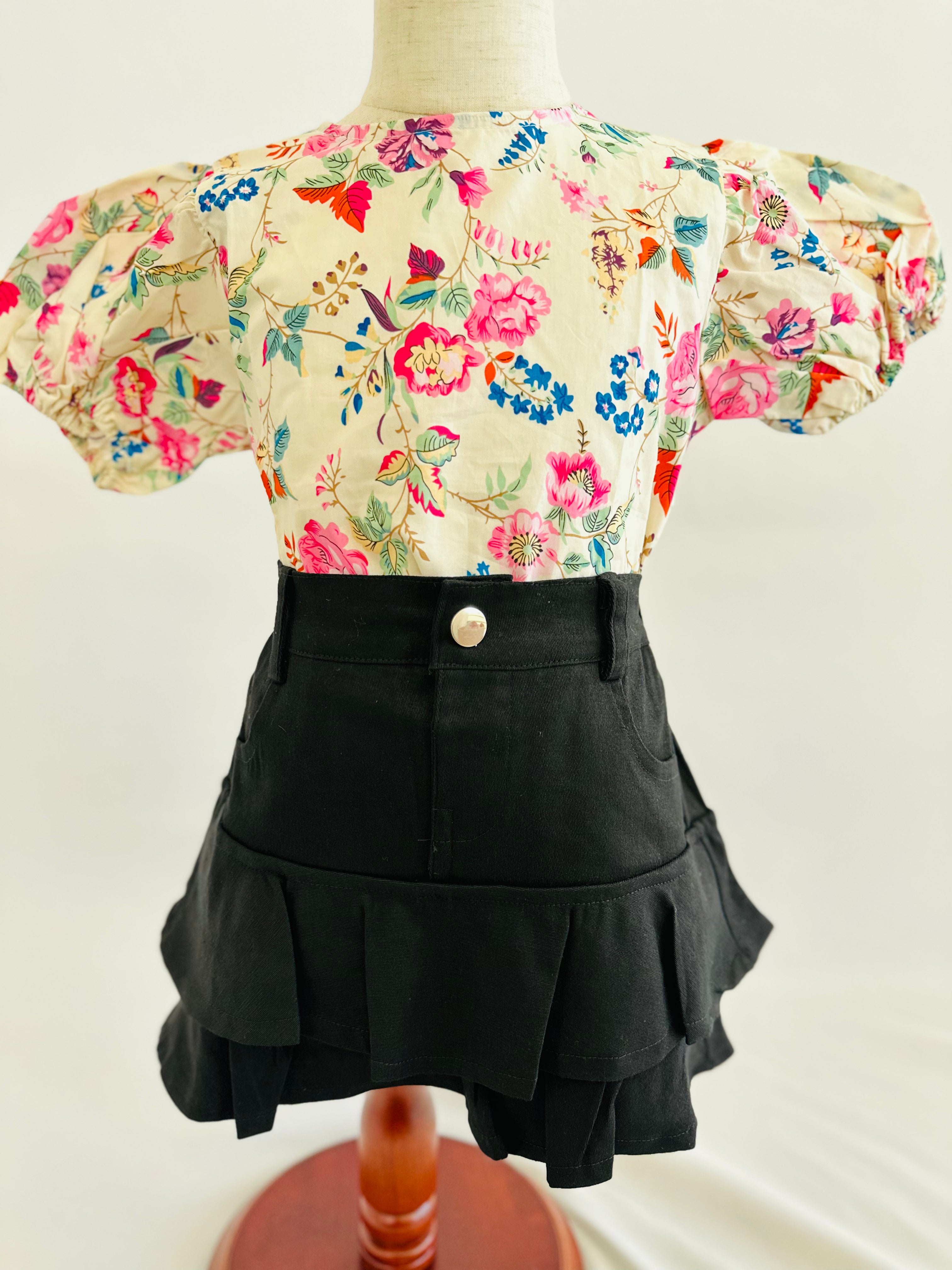 Ruffled skort  ( midi shorts ) black Pastels and Polkadots