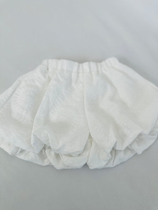 Jacquard white balloon shorts