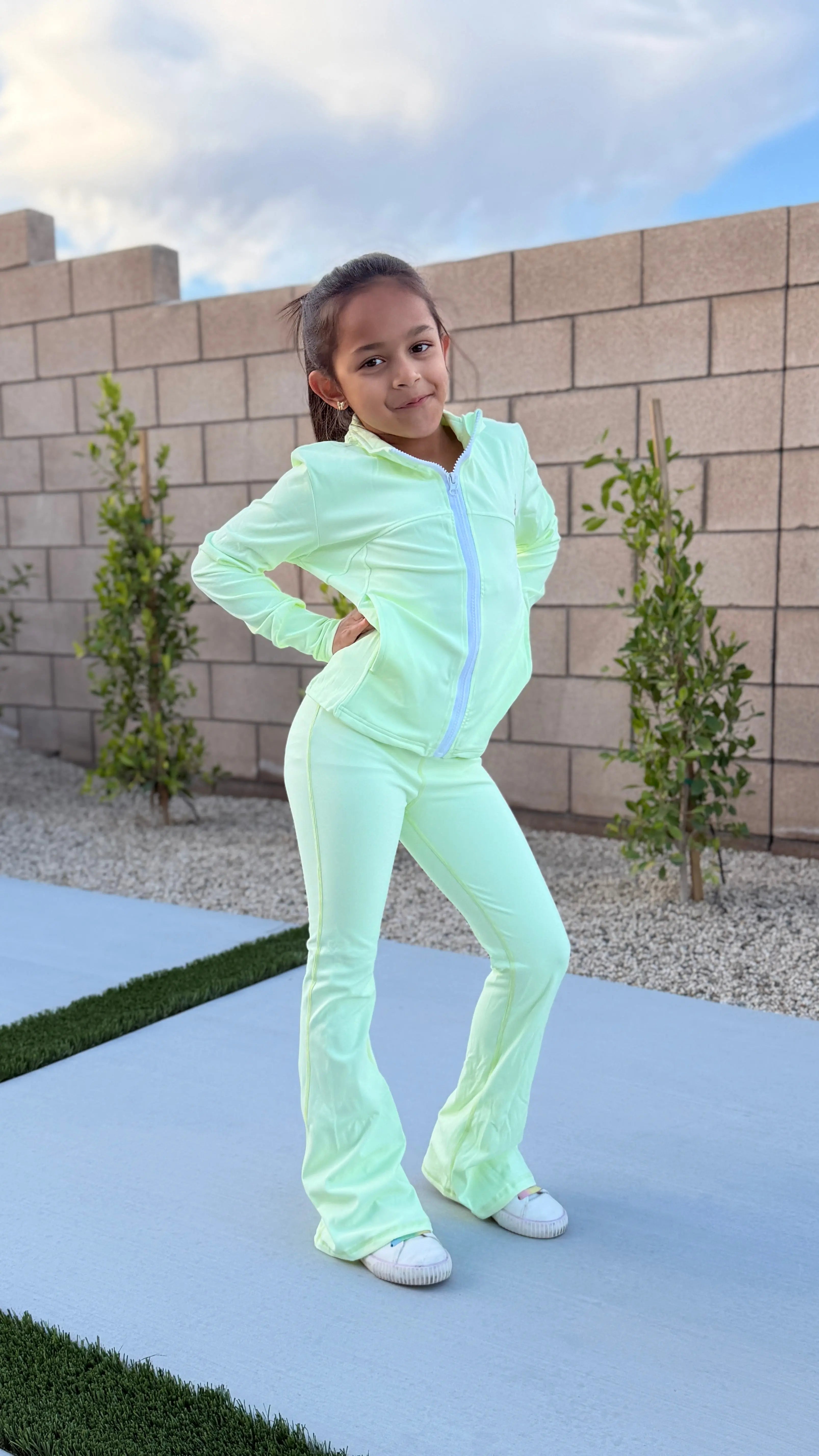 Girls Active Tracksuit Set – Mint Green