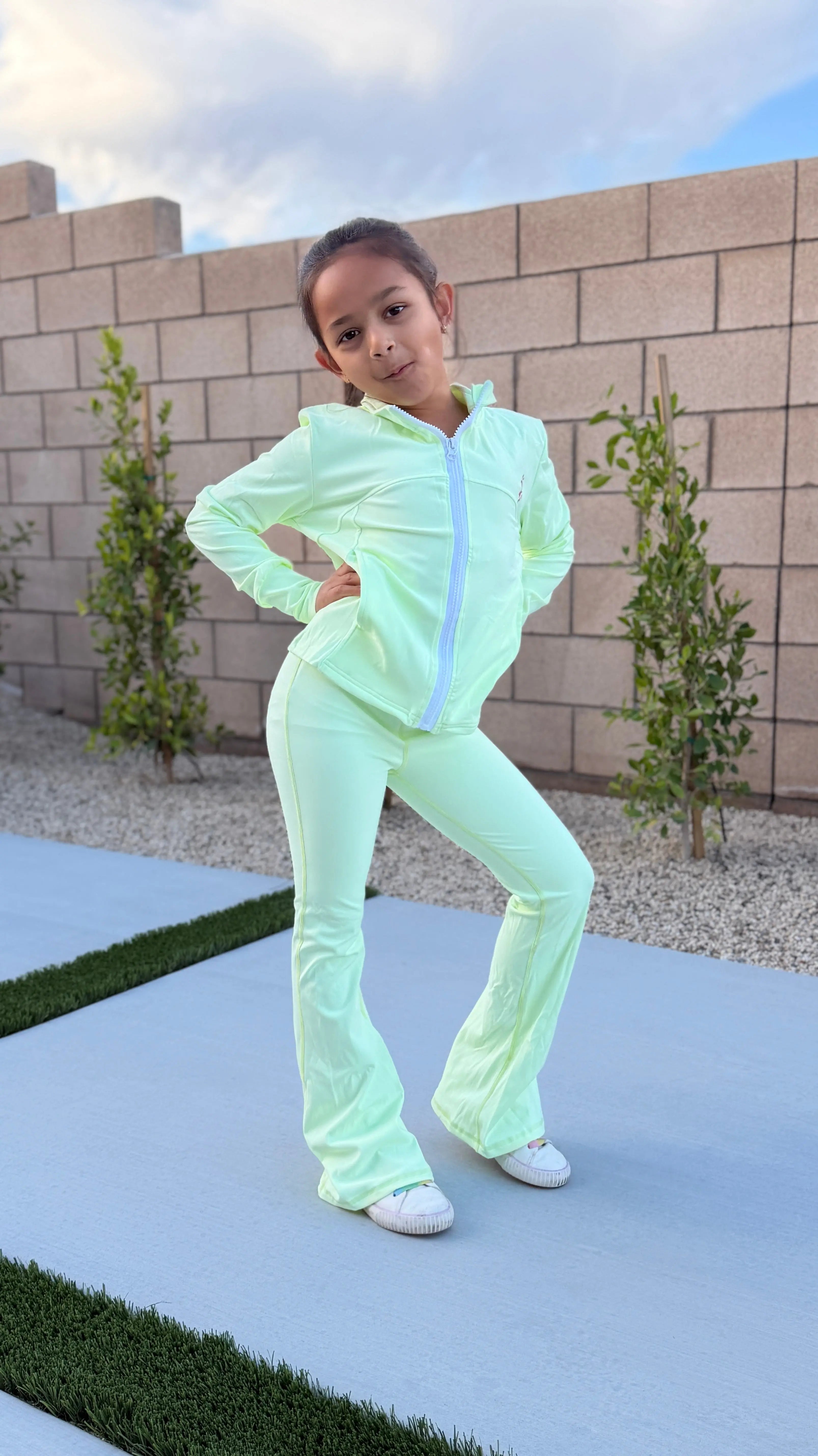 Girls Active Tracksuit Set – Mint Green