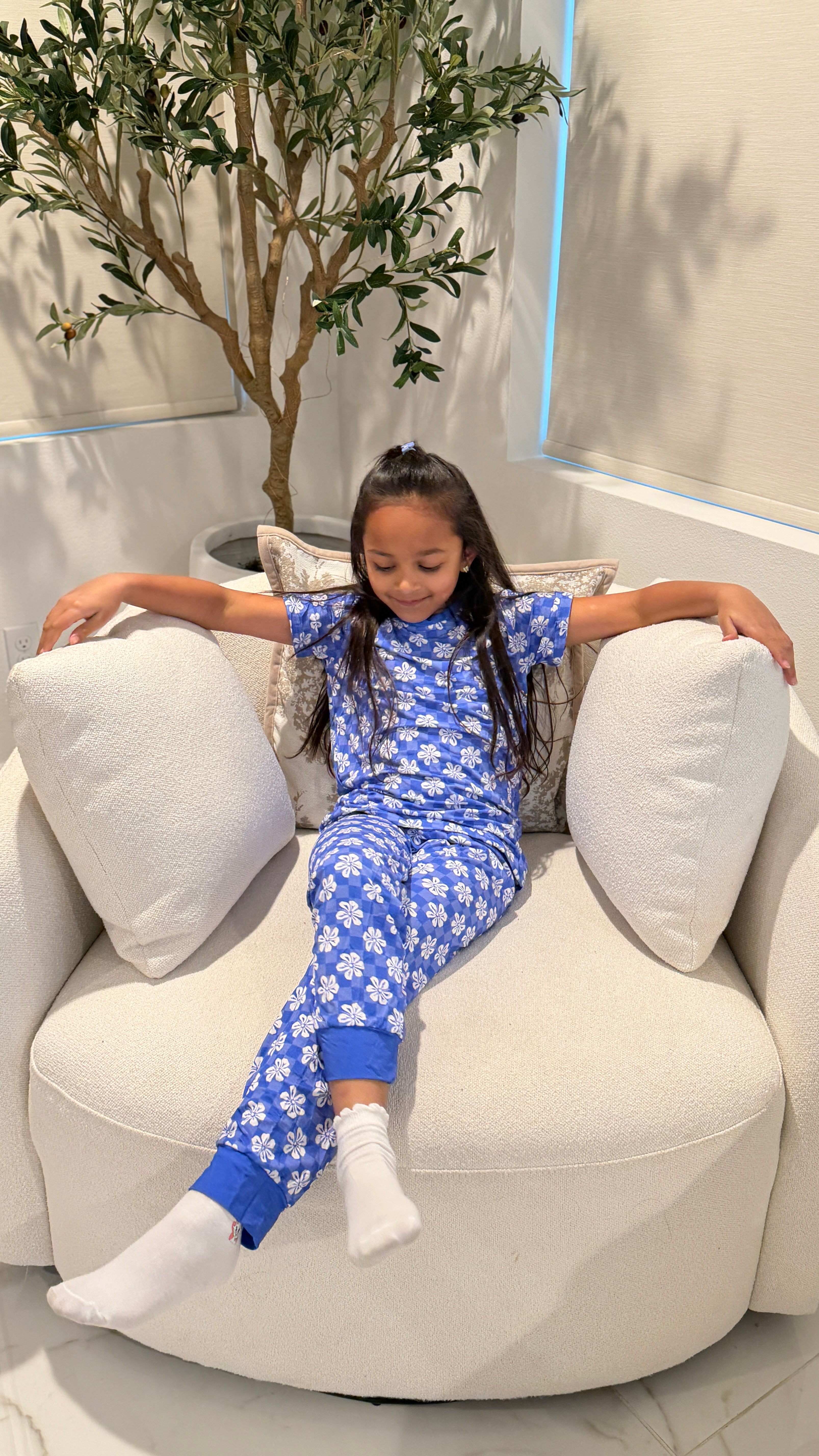 Girls Bamboo 2-Piece Pajama Set – Blue Floral Print